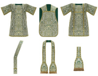 Set of liturgical vestments in roman style SET-076