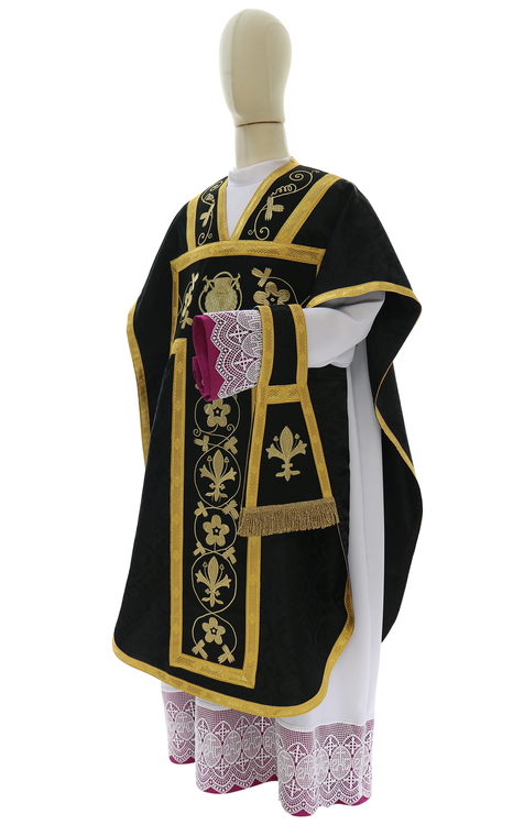 Kasel "St. Philip Neri" F782-CZ25