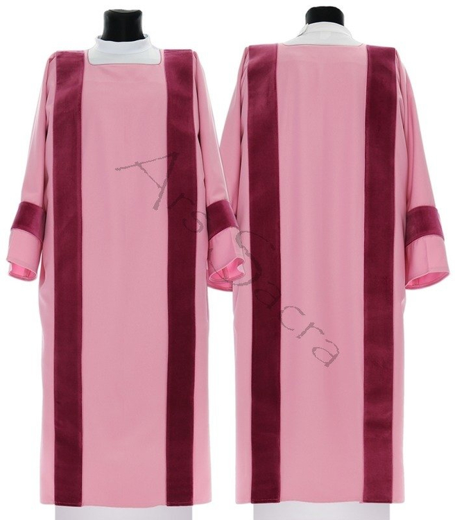 Gothic Dalmatic DII-AR