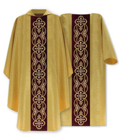 Chasuble avec dalmatique assortie