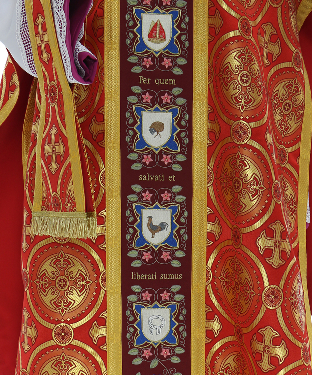 Casulla de seda "Pasión y resurrección de Jesucristo" F820-C8