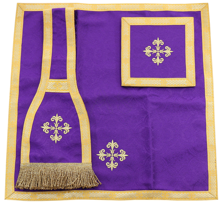Roman chasuble R0-F25